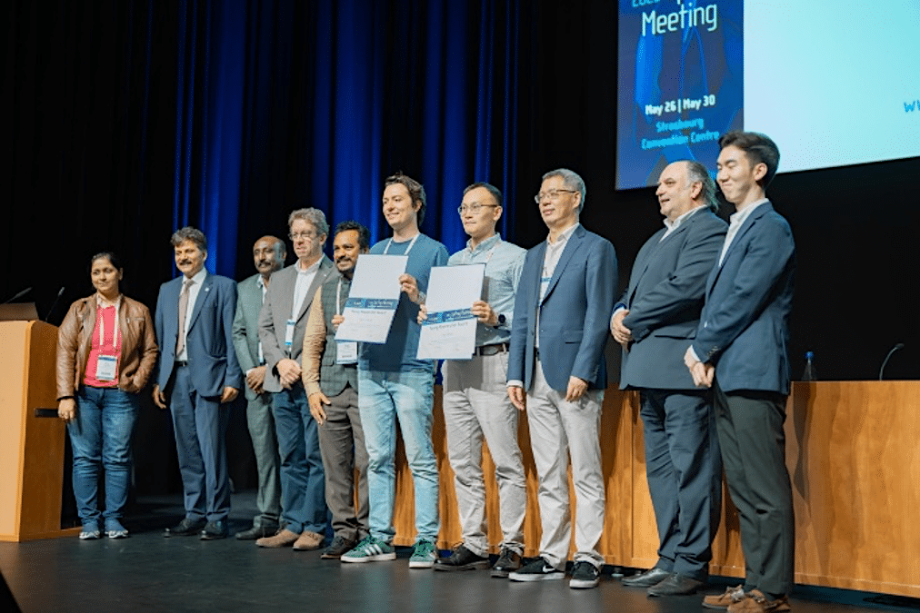 Two PhD students from IMT Nord Europe honoured with two E-MRS Young Researcher Awards